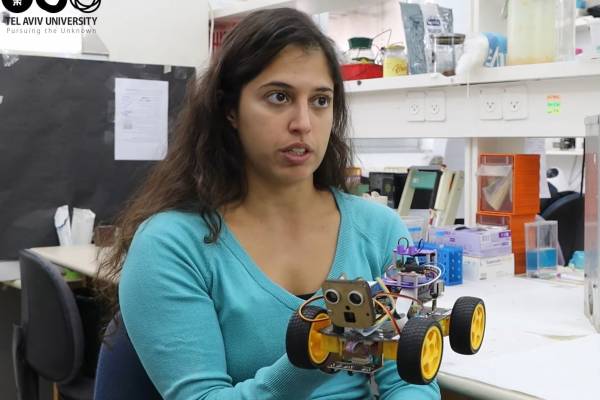 Izrael: Extraérzékeny „robot-orrot" alkottak drog- és robbanószer kiszűrésére